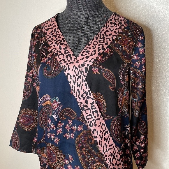 Dressbarn Surplice Wrap Kimono Shirt Leopard Blouse Small - Picture 4 of 7